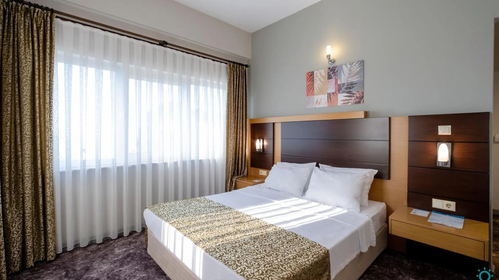 Ktue Koru Otel ترابزون