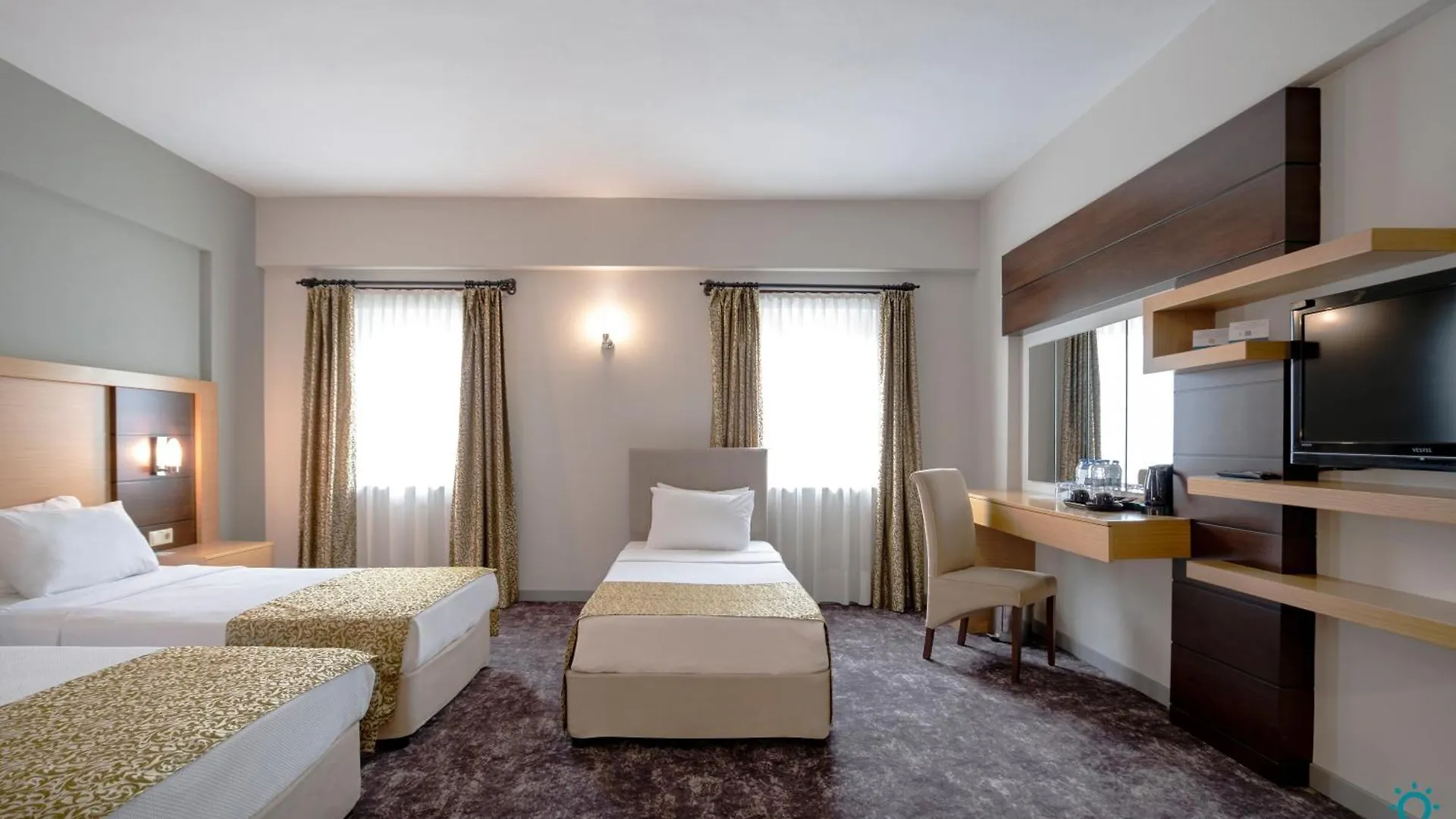 Ktue Koru Otel ترابزون فندق